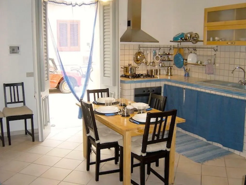 Casa Donna Antonia Appartamento Favignana 0*,  Italia